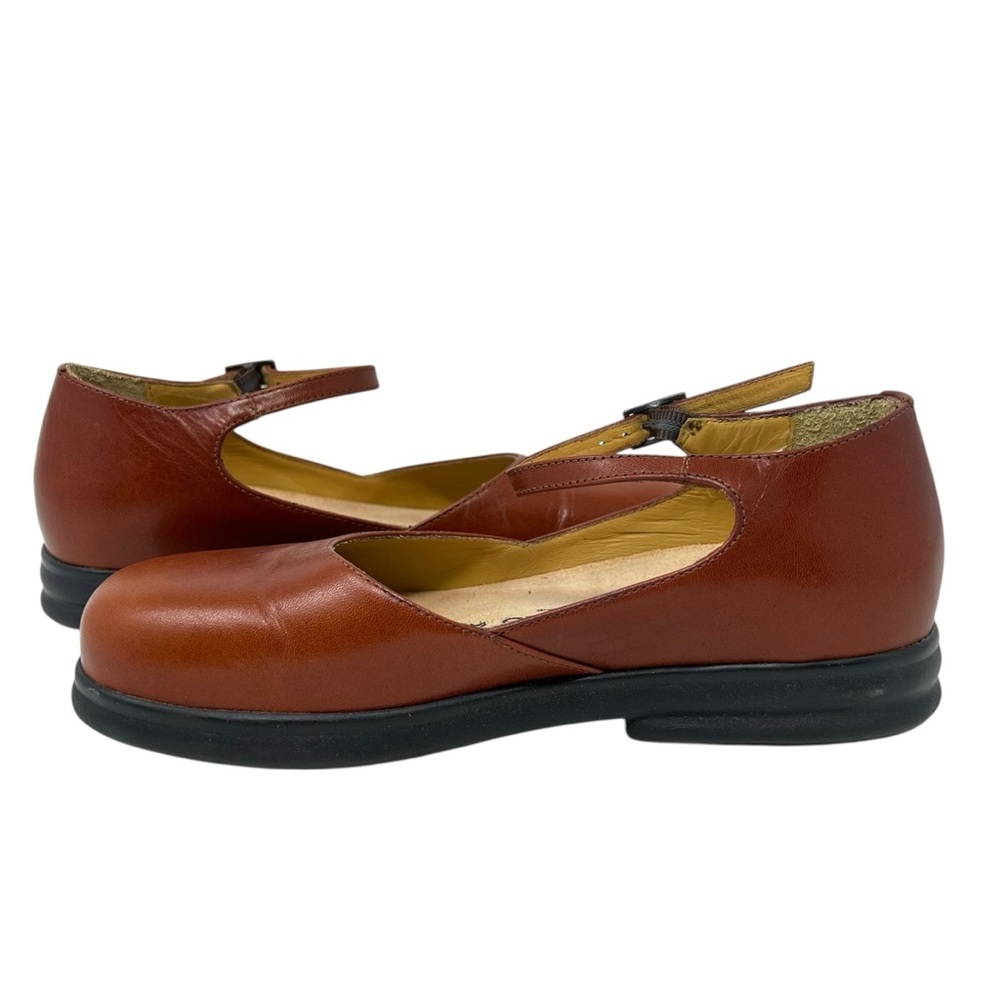 Footprints by Birkenstock Brown Leather Mary Jane Flats - Picture 3 of 10